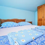 Branka Πανσιόν Zambratija (Istria)